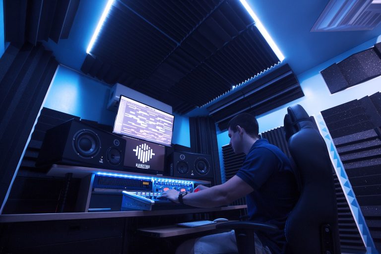trattamento-acustico-cosntrol-room-blue-box-01 trattamento acustico studio di registrazione blue box