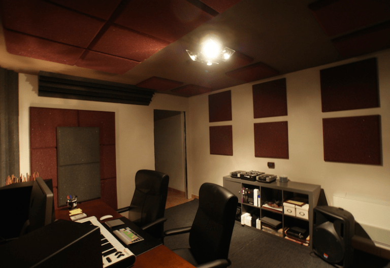 trattamento acustico control room