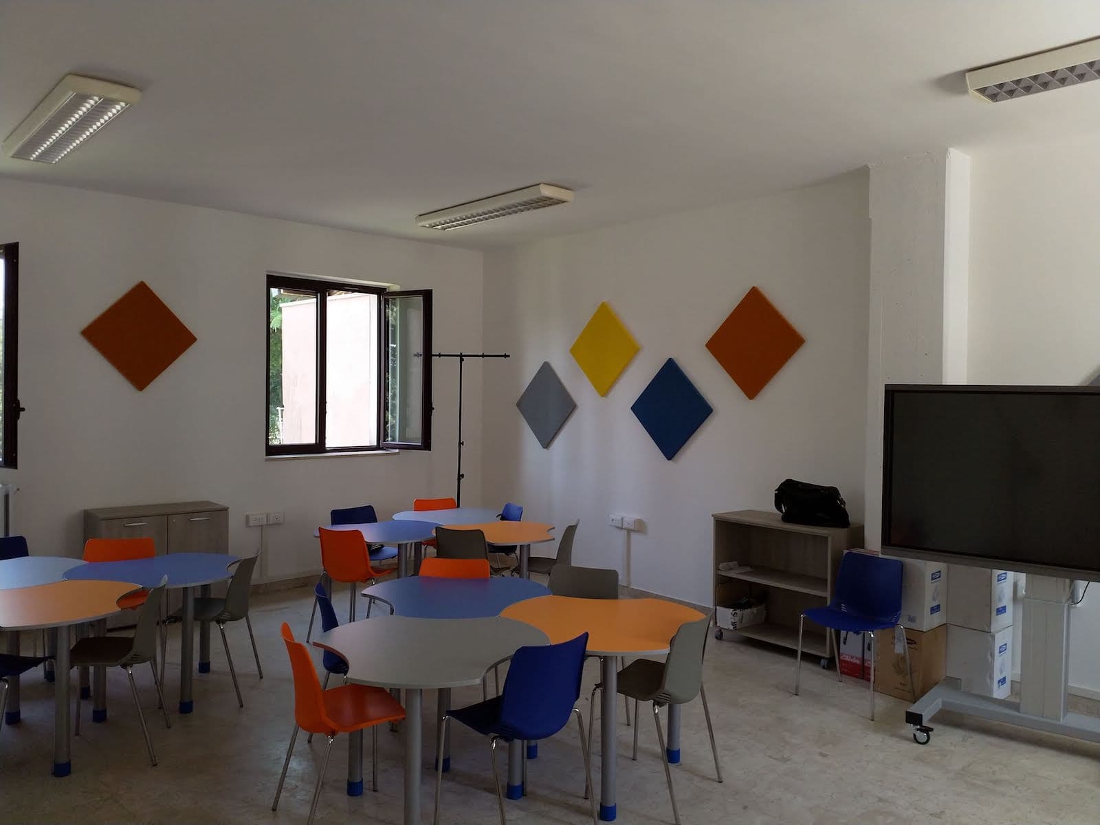 pannelli fonoassorbenti aula scolastica autex