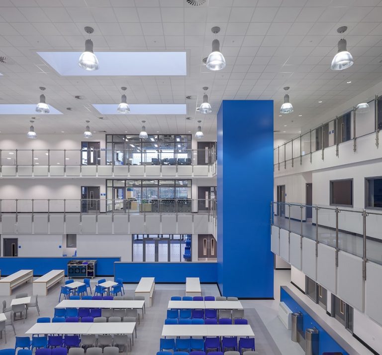 trattamento acustico scuola pannelli fonoassorbenti