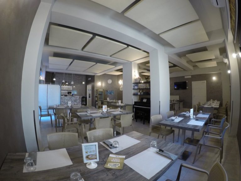 pannelli fonoassorbenti bar caffe pasticceria