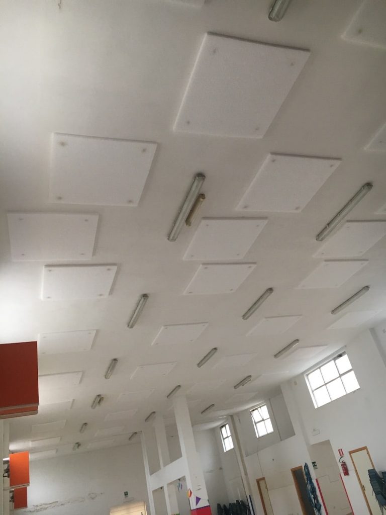 pannelli fonoassorbenti scuola palestra