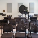 trattamento acustico aula scolastica
