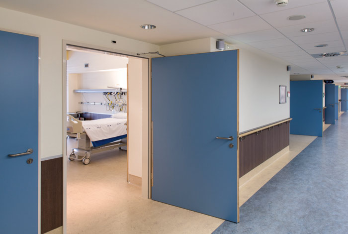 Porta acustica fonoisolante per uso sanitario