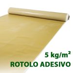 Barriera acustica adesiva in rotolo beige parzialmente steso, marcata 5 kg/m² in verde