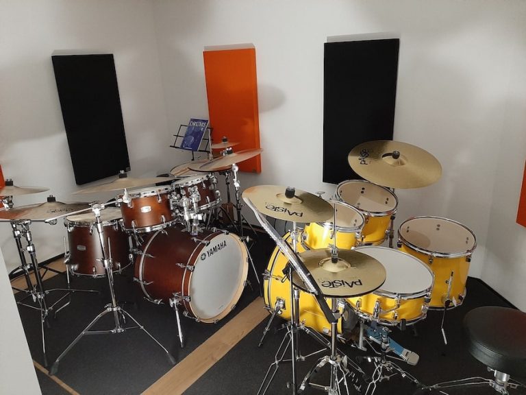 trattamento e isolamento acustico scuola batteria 3