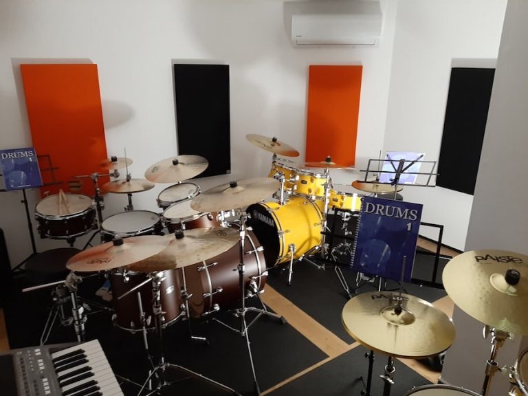 trattamento e isolamento acustico scuola batteria 2