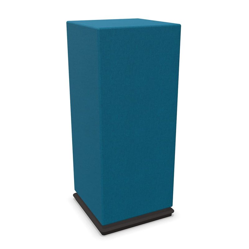 Buzzi_Totem_Beam_Immagine_Prodotto Totem Beam, colonna fonoassorbente a sezione quadrata in tessuto blu petrolio con base nera