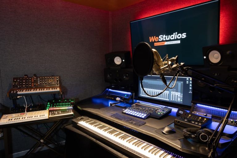 Trattamento acustico Control Room 10