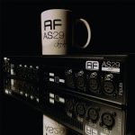 Posteriore amplificatore e tazza del brand AS29