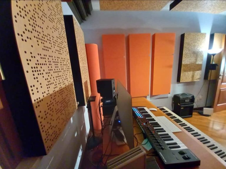 Trattamento acustico con pannelli smart e numeric