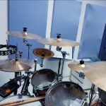 Trattamento acustico per box studio con pannelli in lana di roccia e bass trap LENRD