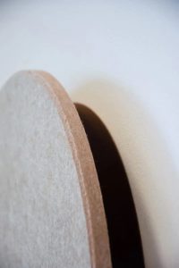 Pannelli fonoassorbenti Feltro . Pannelli realizzati con Feltro ad alta densità accoppiato con Melamina Basptect- Dettaglio pannello