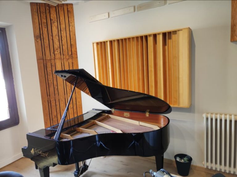Diffusori QDR custom per lo studio di Roberto Biondi