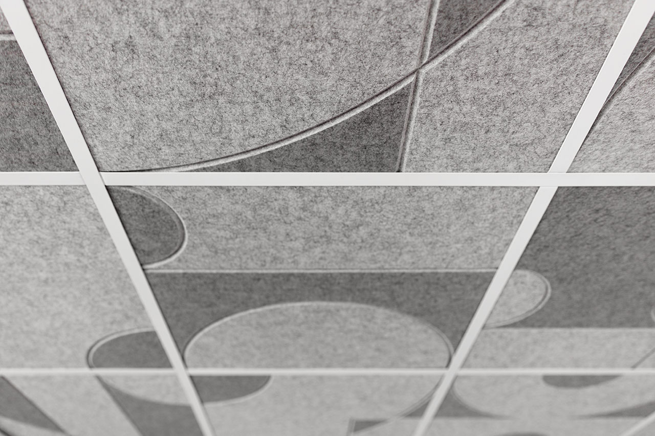 pannello fonoassorbente Mosaic DeFelt per soffitto - applicazione progetto 1