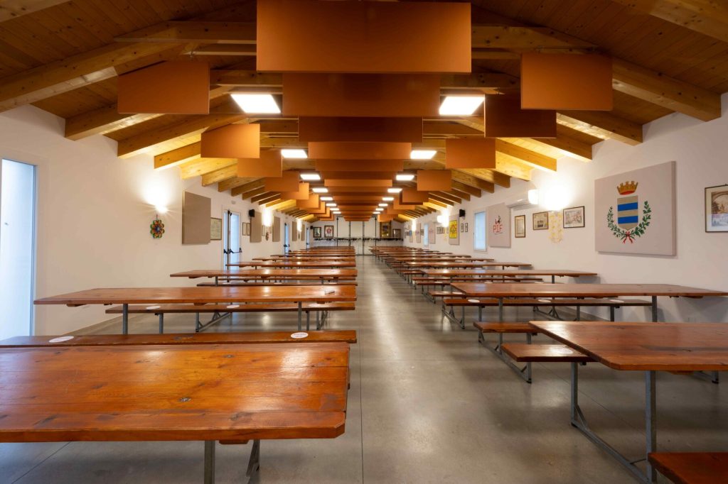 Pannelli LVB Quartetto Baffle nella sala polivalente di Camisano Vicentino