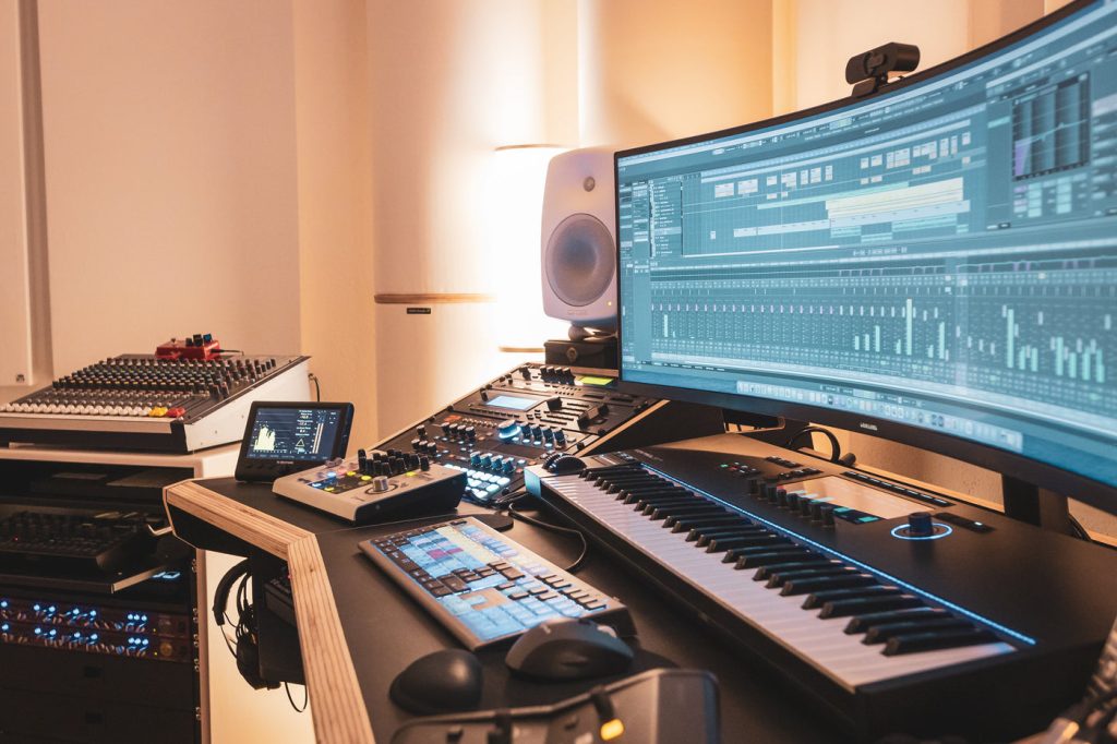 Sessiondesk serie TAV 2.0 in un project studio