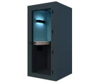 Dettaglio della porta insonorizzata di Studiobricks Hola